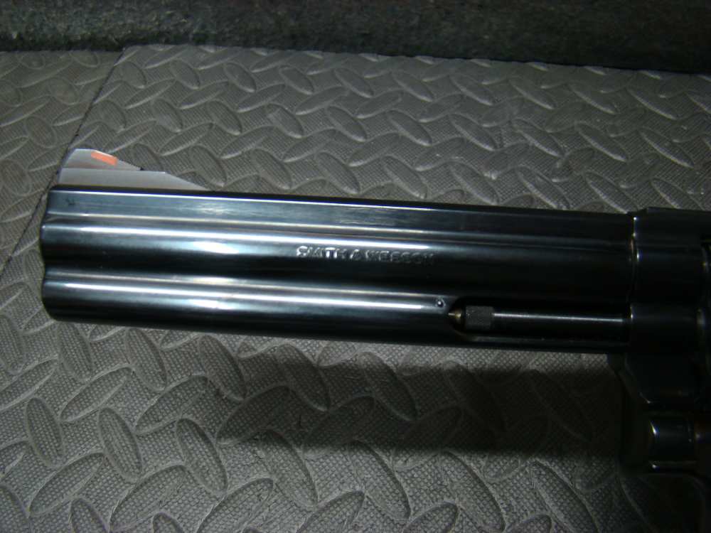 Smith & Wesson 586-2 357 mag-img-12