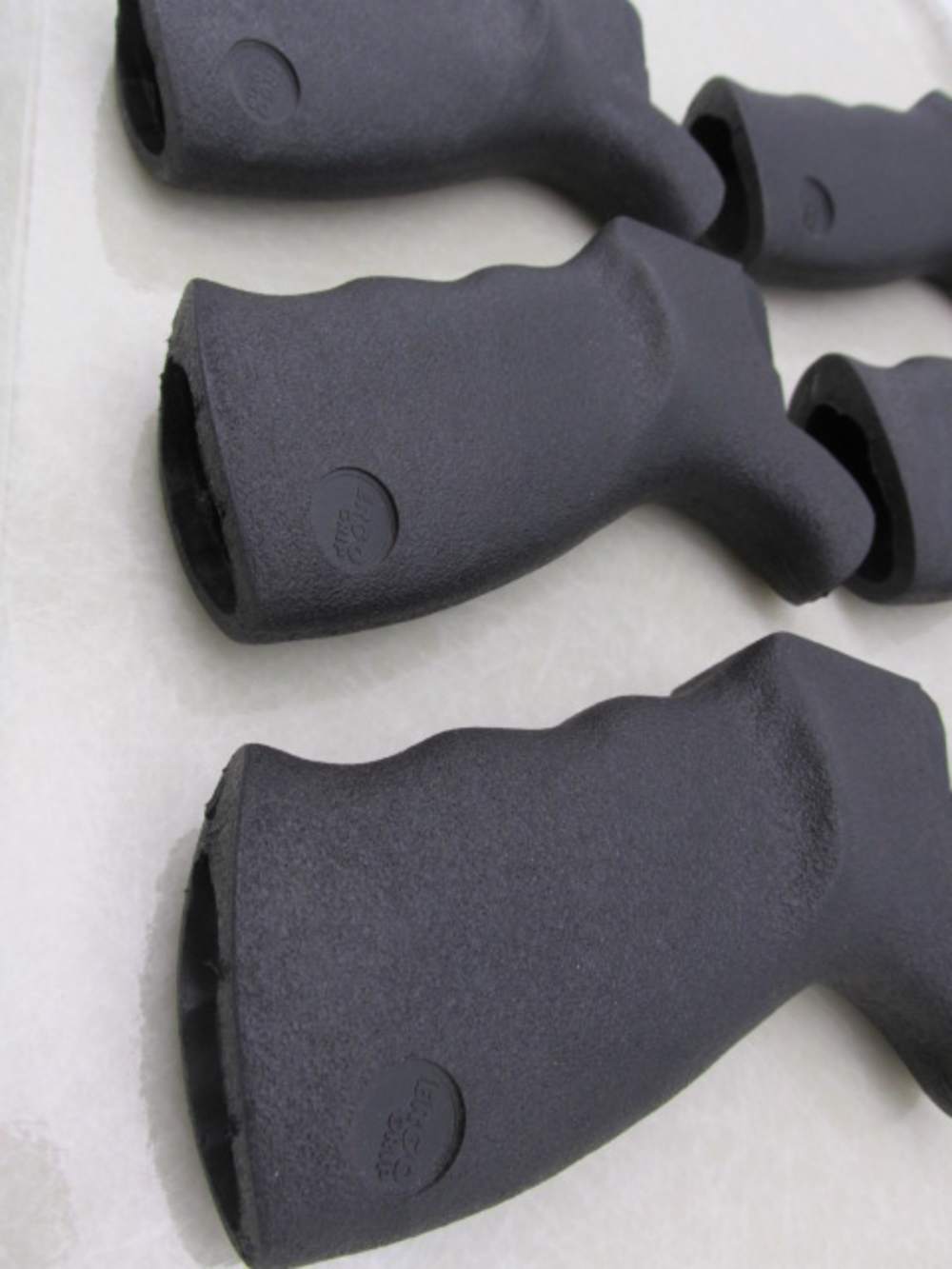 early discontinued pebble grain texture ergo grip for mk12 mod clones gwot-img-7