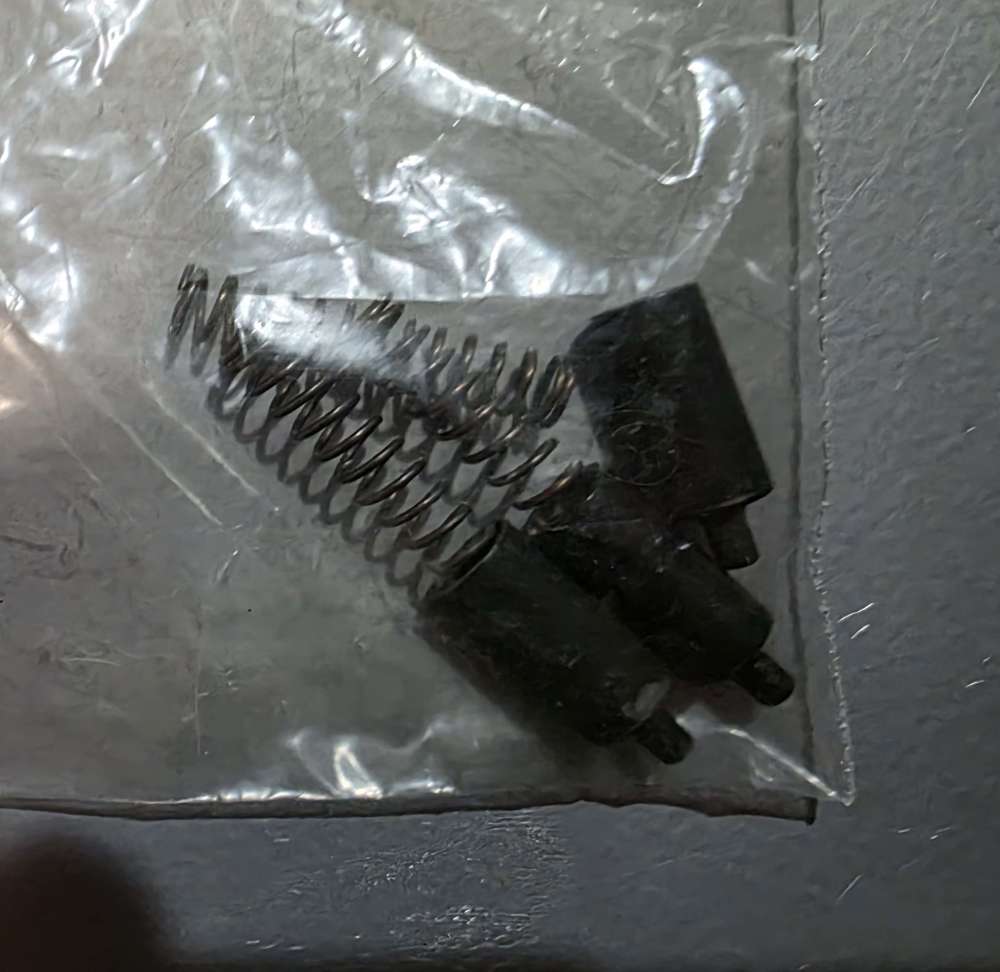 Ass. Small Parts for a Rifle; QR Mounts, Scope Mounts, Sights, ect.-img-13