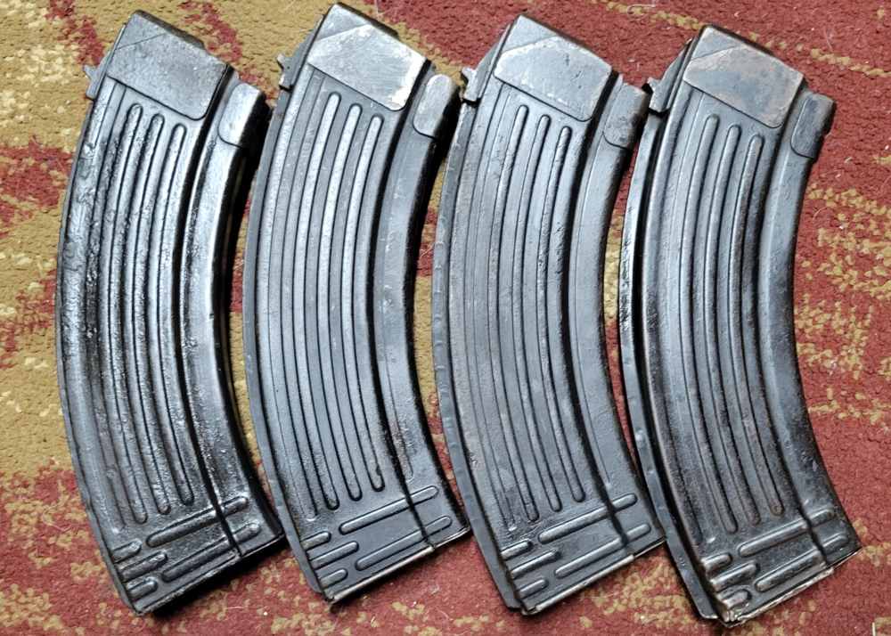 4 30rd Hungarian mags & pouch AK47 7.62x39mm surplus-img-2