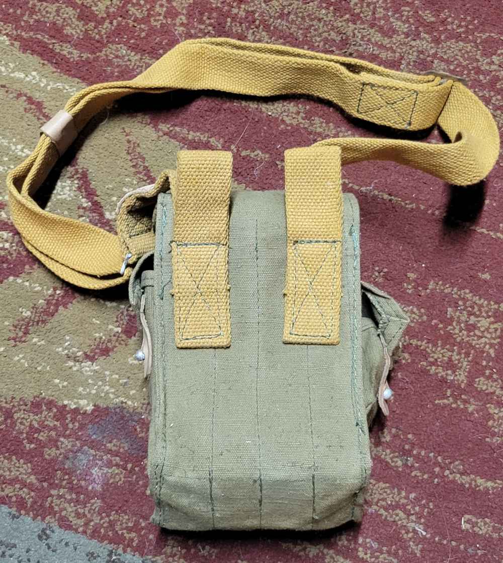 4 30rd Hungarian mags & pouch AK47 7.62x39mm surplus-img-18