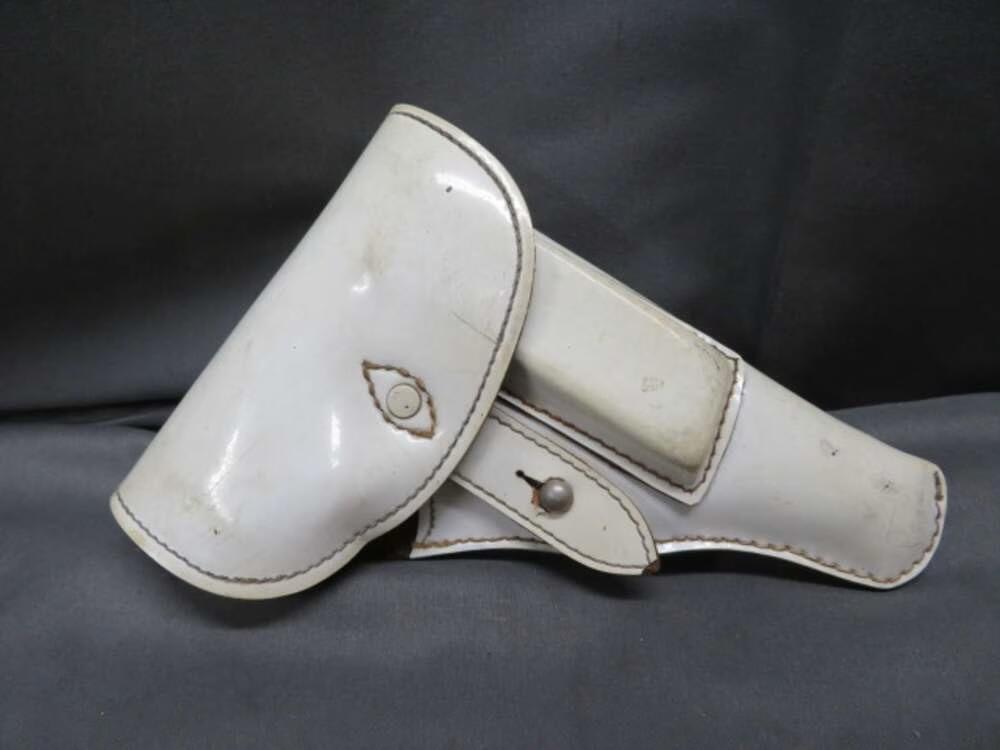 GERMAN WWII SS LEIBSTANDARTE STYLE WALTHER PP HOLSTER (NICE MARKINGS)-img-0