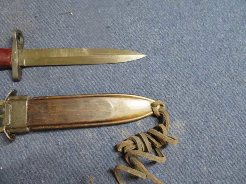 DUTCH M4 BAYONET w/ ORIGINAL SCABBARD FOR M1 CARBINE HORSTER (RARE)-img-4