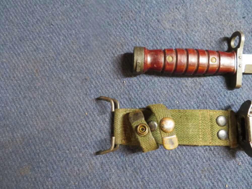 DUTCH M4 BAYONET w/ ORIGINAL SCABBARD FOR M1 CARBINE HORSTER (RARE)-img-3