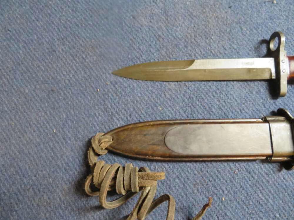DUTCH M4 BAYONET w/ ORIGINAL SCABBARD FOR M1 CARBINE HORSTER (RARE)-img-6