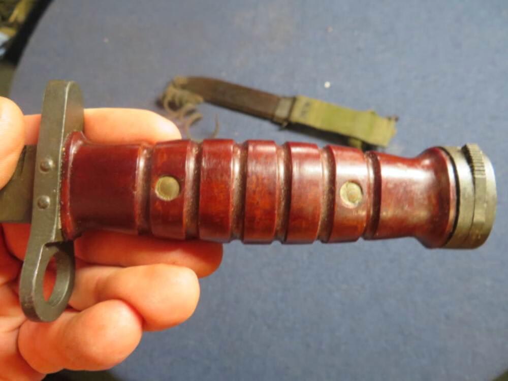 DUTCH M4 BAYONET w/ ORIGINAL SCABBARD FOR M1 CARBINE HORSTER (RARE)-img-8