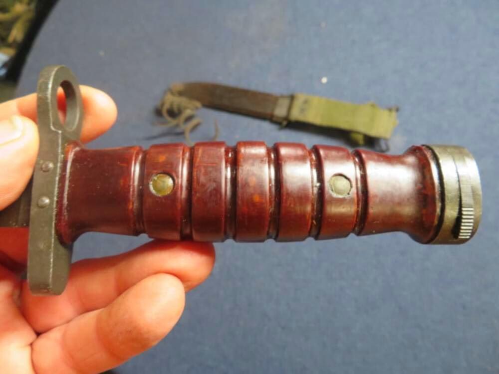 DUTCH M4 BAYONET w/ ORIGINAL SCABBARD FOR M1 CARBINE HORSTER (RARE)-img-7
