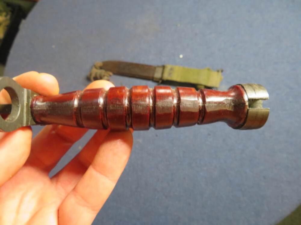 DUTCH M4 BAYONET w/ ORIGINAL SCABBARD FOR M1 CARBINE HORSTER (RARE)-img-9