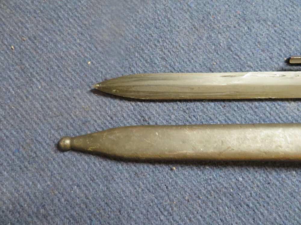 ARGENTINE FN FAL L1A1 TYPE A BAYONET w/ ORIGINAL SCABBARD (VERY NICE)-img-6