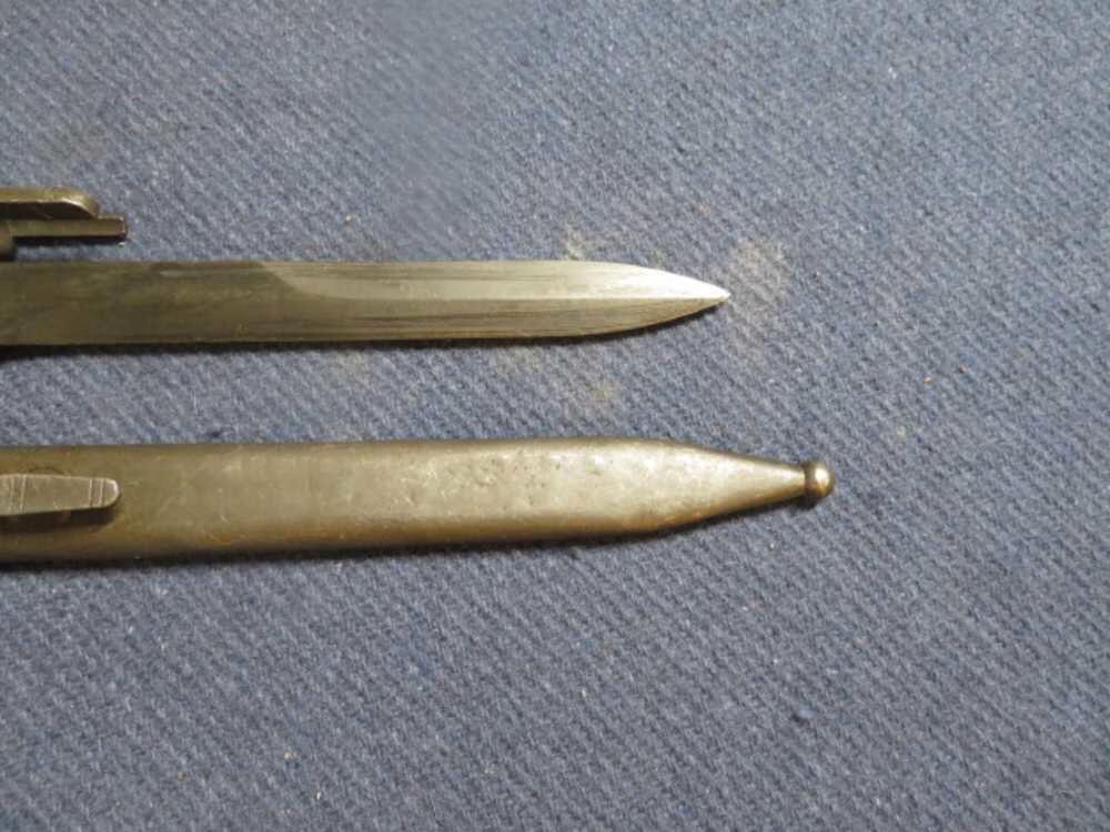 ARGENTINE FN FAL L1A1 TYPE A BAYONET w/ ORIGINAL SCABBARD (VERY NICE)-img-4