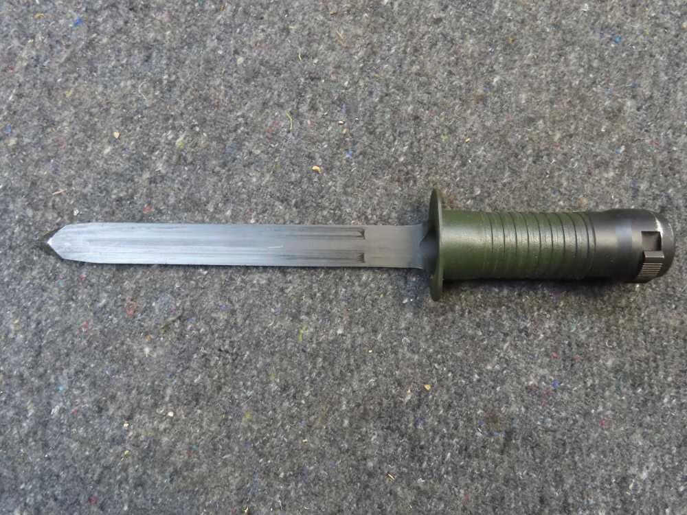 FRENCH/SWISS SIG MODEL 530/540/542 RIFLE BAYONET MANHURIN FRANCE-img-2