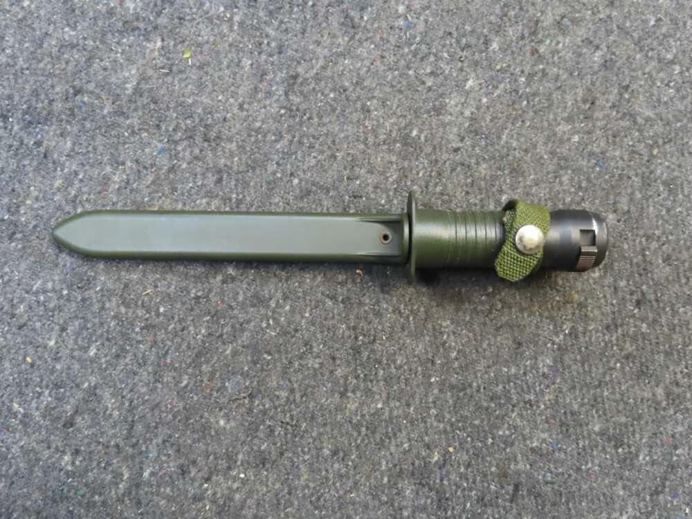 FRENCH/SWISS SIG MODEL 530/540/542 RIFLE BAYONET MANHURIN FRANCE-img-1