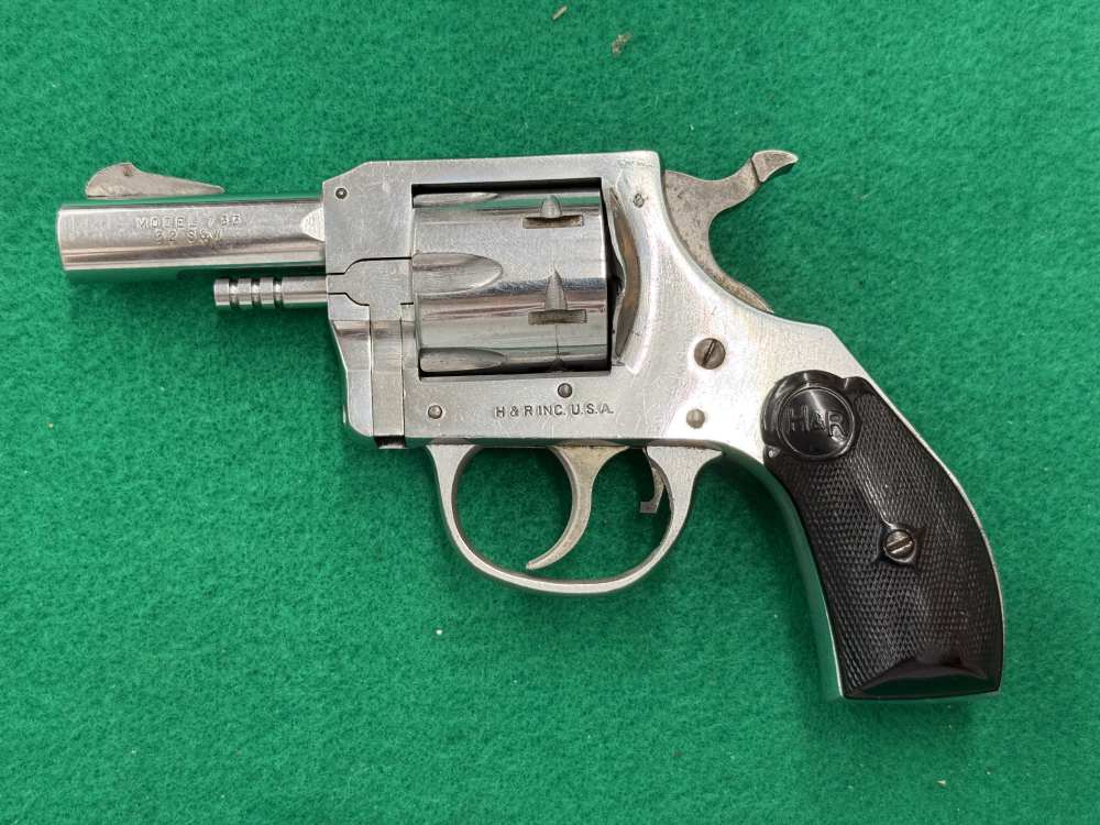 H&R Model 732 .32S&W Nickel Finish 2.5" Bbl-img-0
