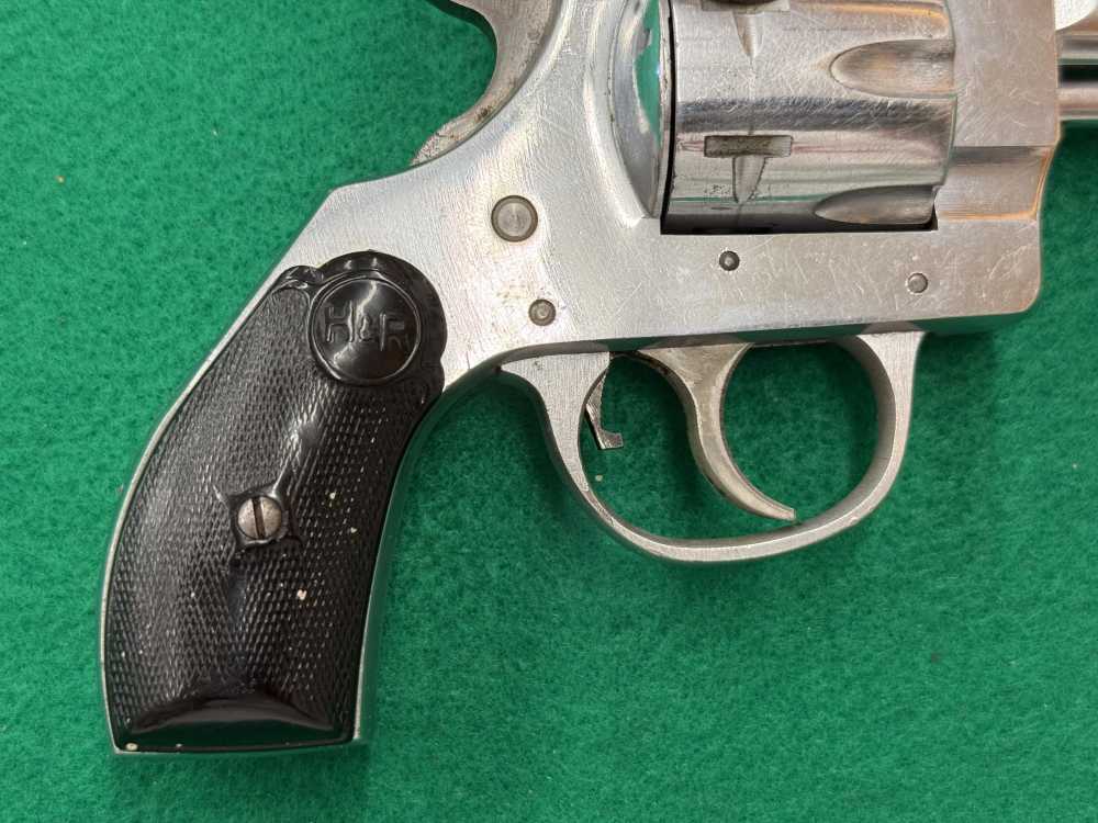 H&R Model 732 .32S&W Nickel Finish 2.5" Bbl-img-5