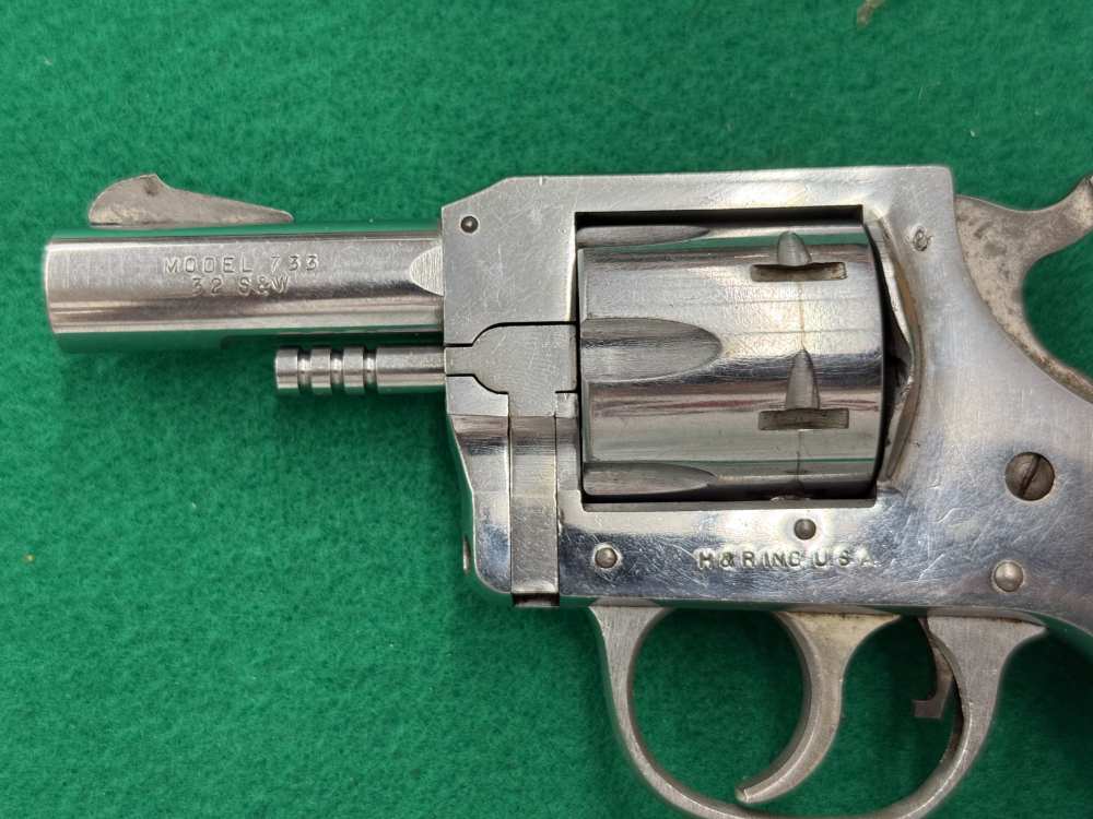H&R Model 732 .32S&W Nickel Finish 2.5" Bbl-img-2