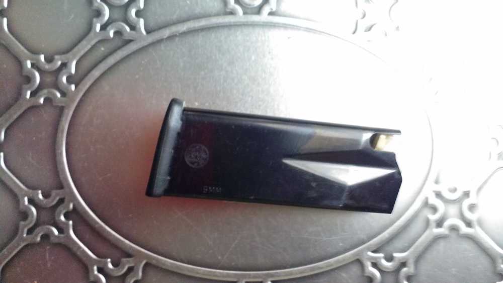 S&W Walther P99 Compact 9mm 10-Round Factory Magazine-img-1