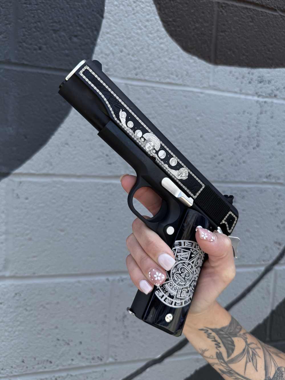 Colt COO1911C38MQM GOV 38SUPER MAMA QUILLA MOON 38 Super Limited -img-1