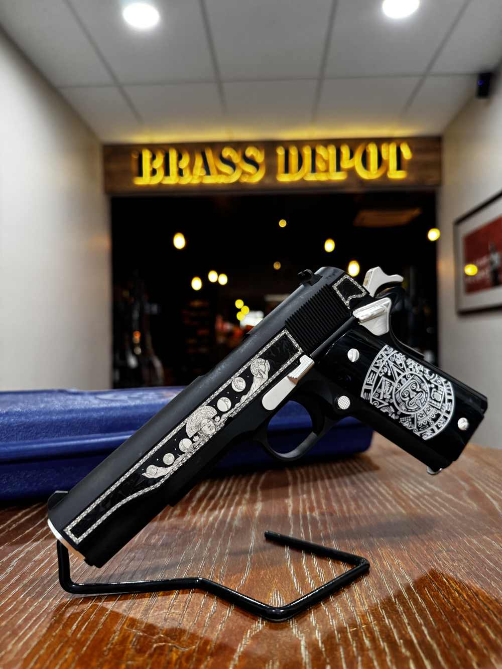 Colt COO1911C38MQM GOV 38SUPER MAMA QUILLA MOON 38 Super Limited -img-3
