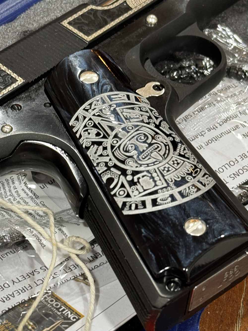 Colt COO1911C38MQM GOV 38SUPER MAMA QUILLA MOON 38 Super Limited -img-4