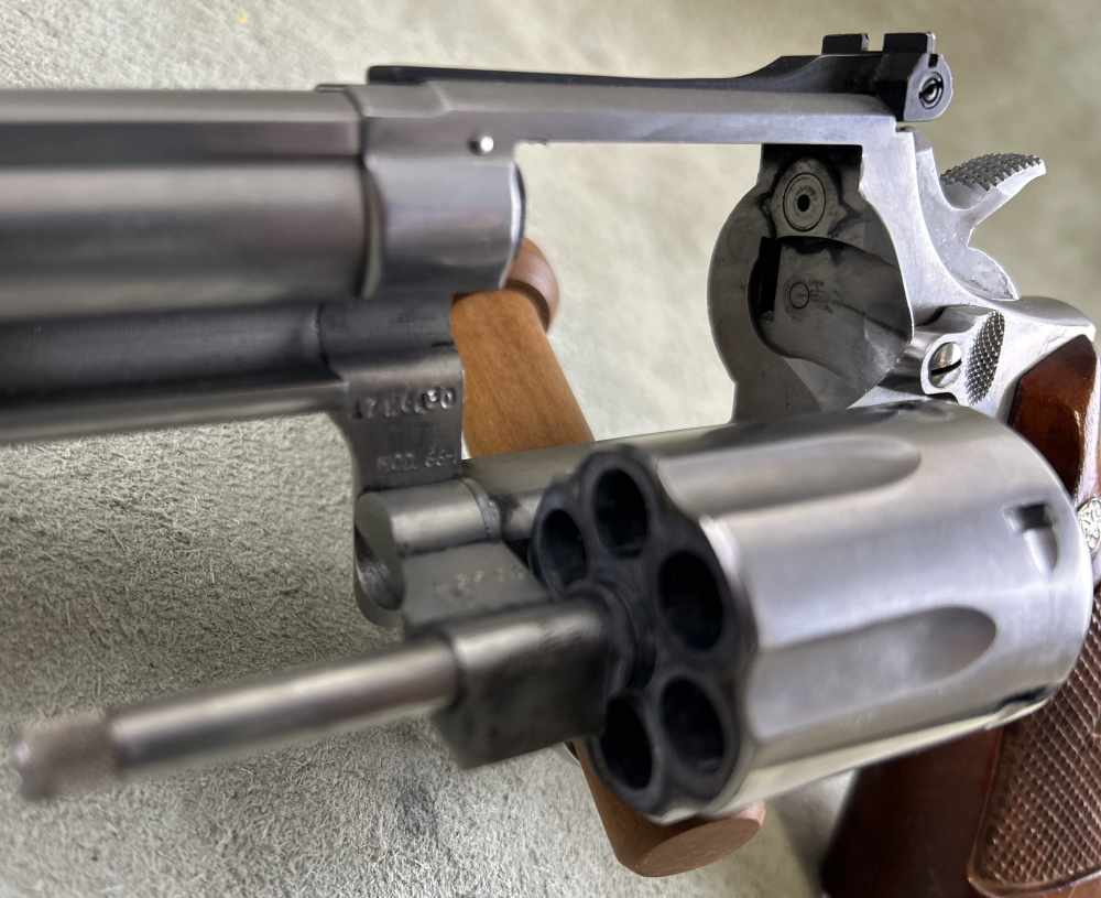 Smith & Wesson 66-1 357 Magnum 6" BBL Stainless P&R *USED*-img-5