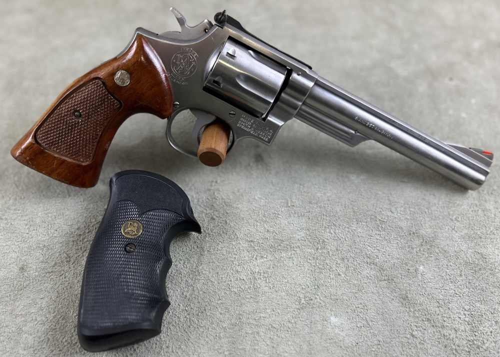 Smith & Wesson 66-1 357 Magnum 6" BBL Stainless P&R *USED*-img-2