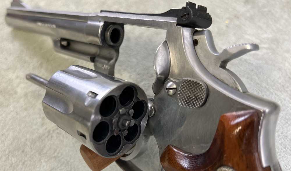 Smith & Wesson 66-1 357 Magnum 6" BBL Stainless P&R *USED*-img-4