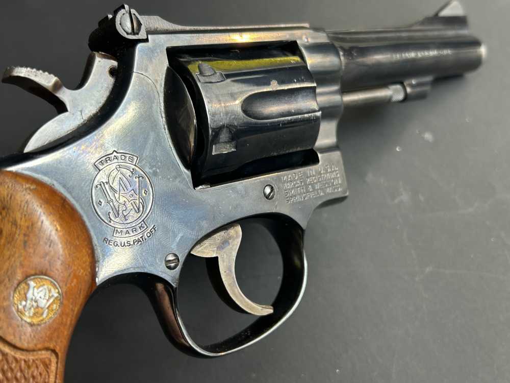 SMITH & WESSON 15-4 26060430-img-3