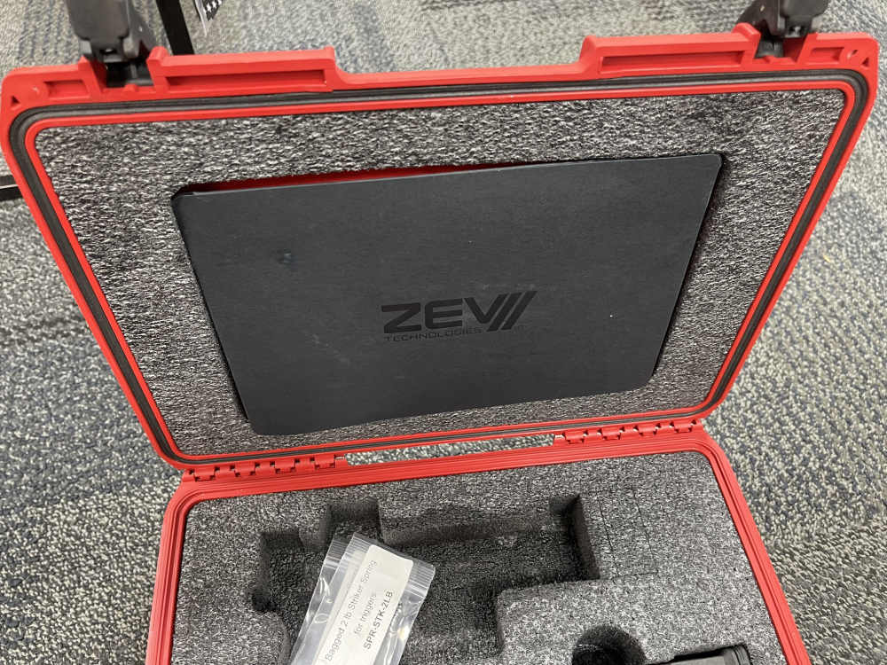ZEV OZ9 9mm Used in Excellent Condition-img-6