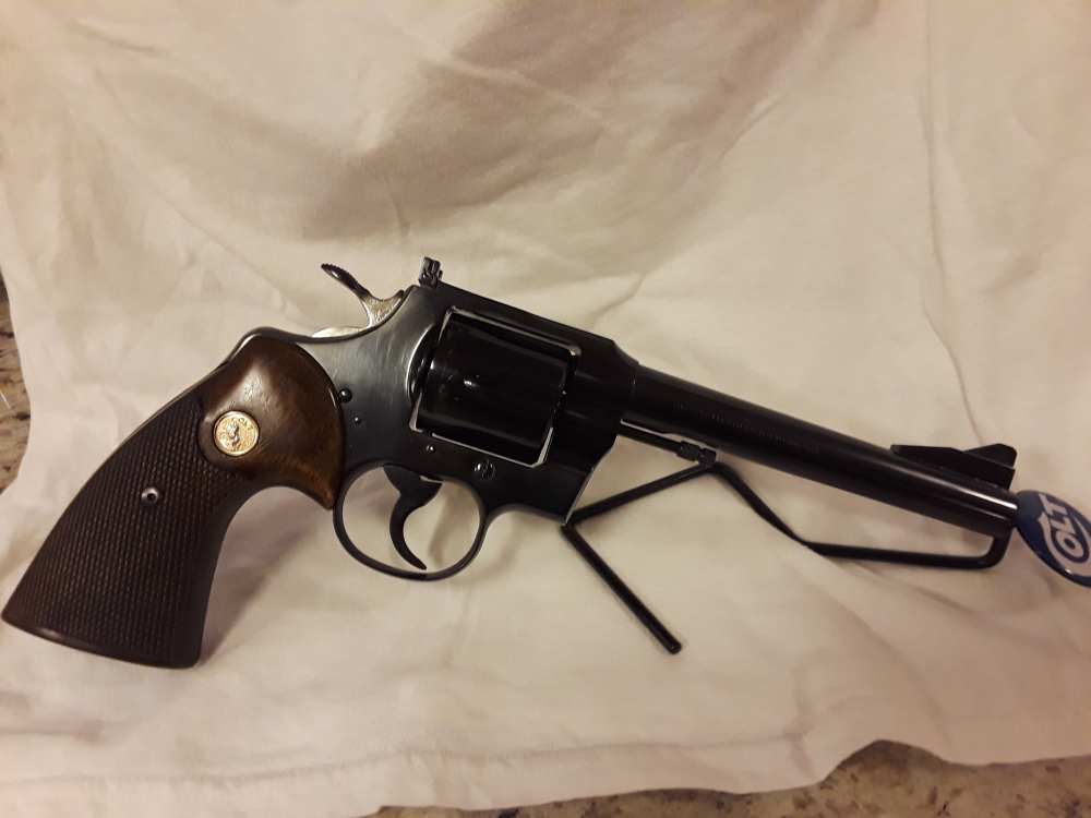 Colt Model .357 Revolver-img-1