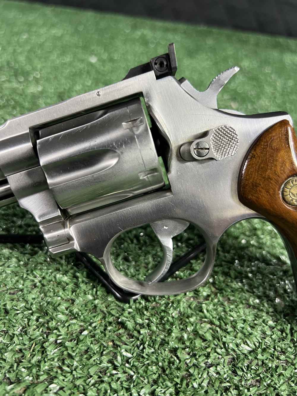 Vintage Taurus model 66 stainless steel 2.5” barrel wood grips RARE model  -img-6
