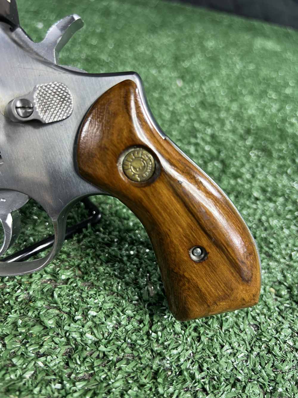 Vintage Taurus model 66 stainless steel 2.5” barrel wood grips RARE model  -img-8