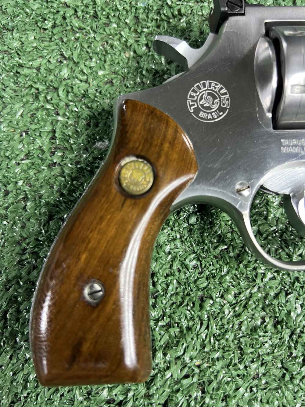 Vintage Taurus model 66 stainless steel 2.5” barrel wood grips RARE model  -img-20