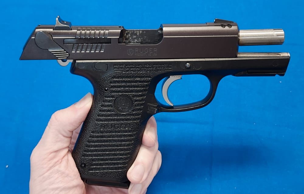 RUGER P95 9MM 3.9" W/ CASE & XTRA MAG, EXC COND, 2009-img-7