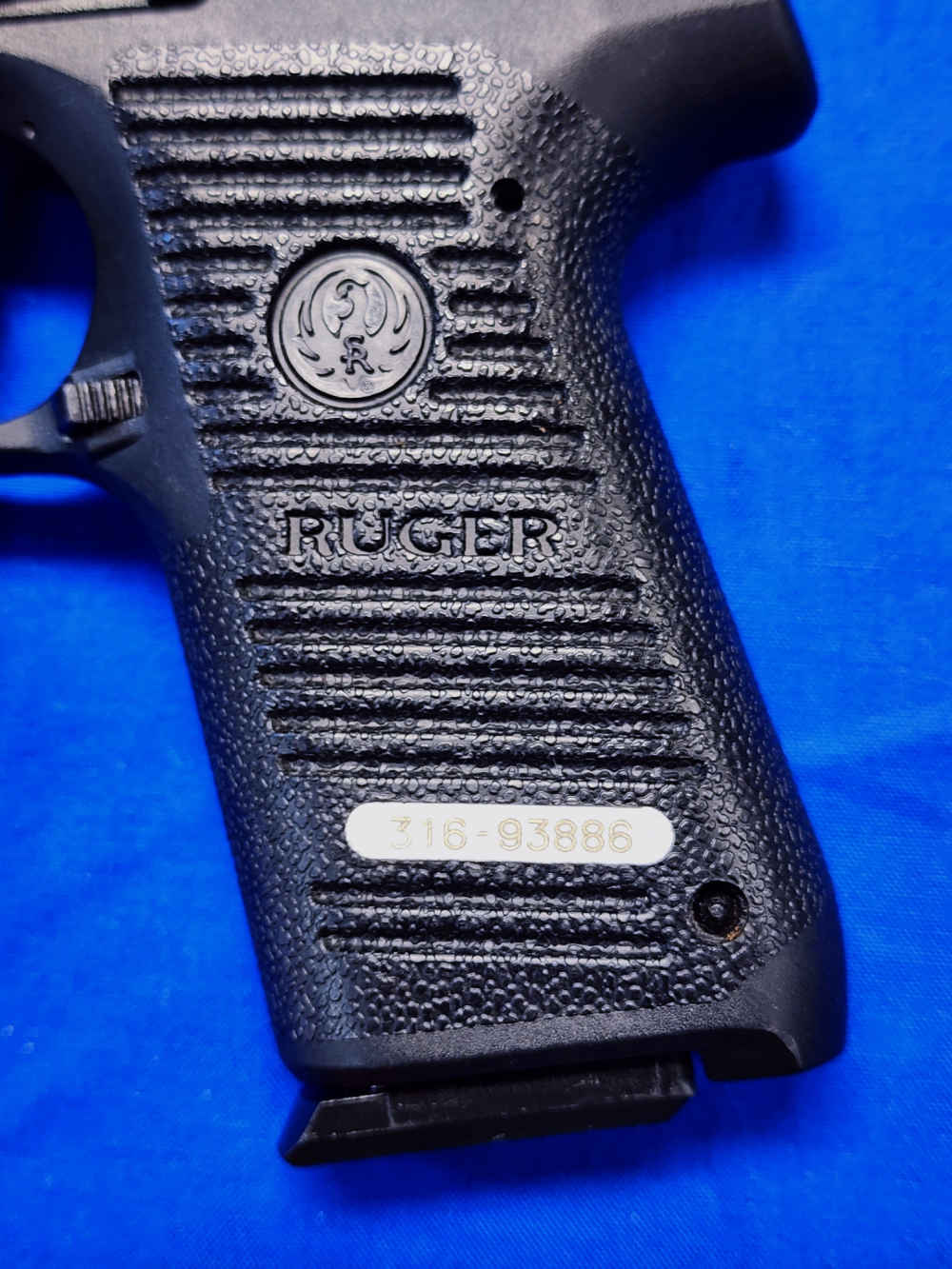 RUGER P95 9MM 3.9" W/ CASE & XTRA MAG, EXC COND, 2009-img-9