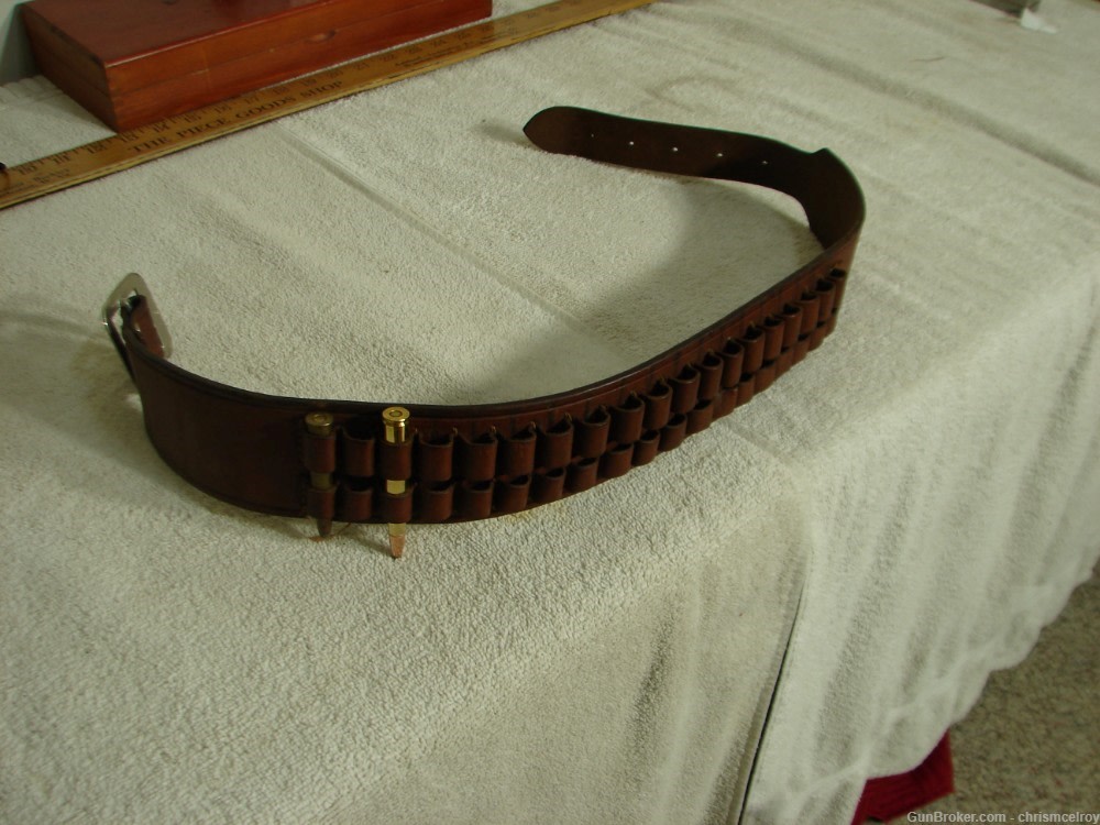 RIFLE CARTRIDGE BELT BY VIKING YOUTH OR LADIES SMALL 35" LENGTH VINTAGE -img-0
