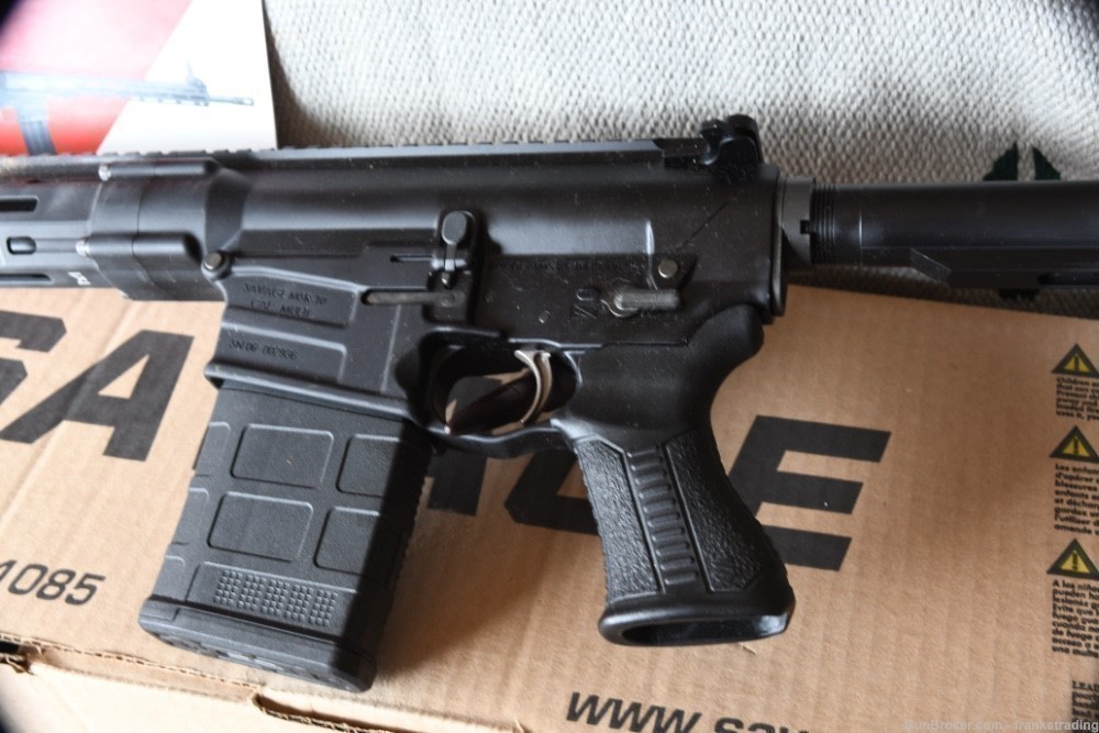Savage MSR 10 308win Hunter semi auto rifle w/box as NEW, First year gun-img-4