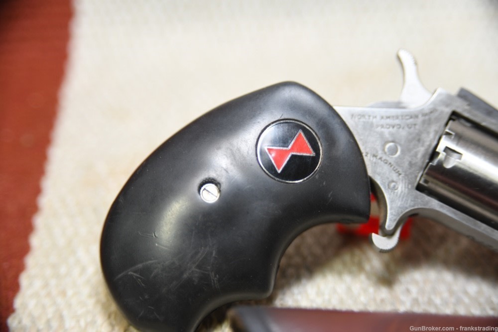 North American Arms Black Widow model 22 Magnum w/holster as NEW-img-1