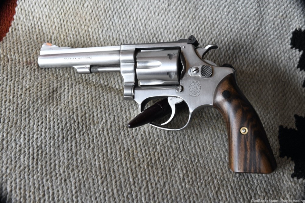 Smith & Wesson S&W Model 63 no dash 22 Caliber kit gun Super Condition-img-0