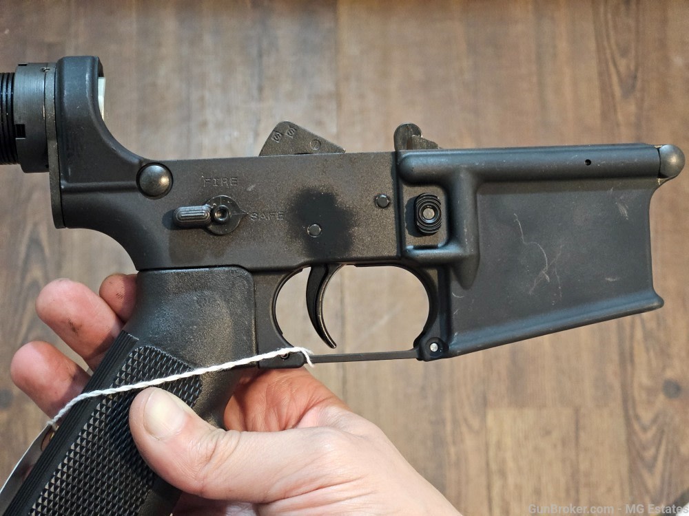 Colt M4 Commando Lower Receiver - LE Prefix-img-1