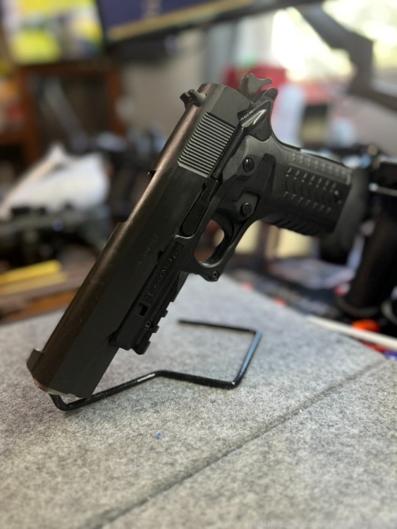 Springfield Armory 1911 Defender 45 Auto (ACP) 5" Barrel-img-2