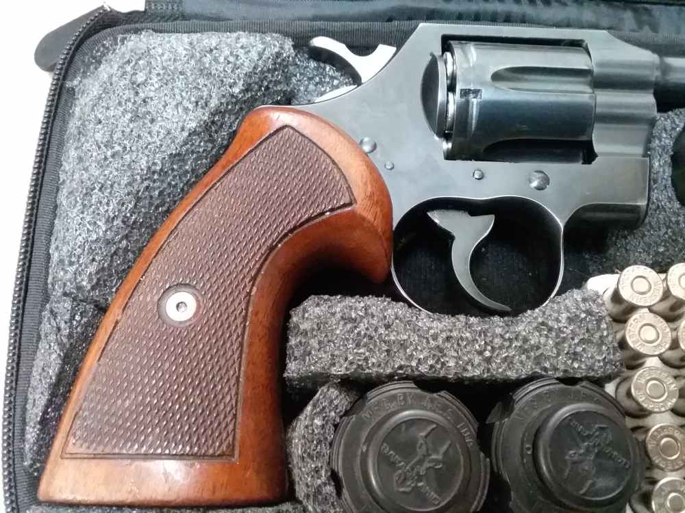 Classic colt official police 38 spl -img-1