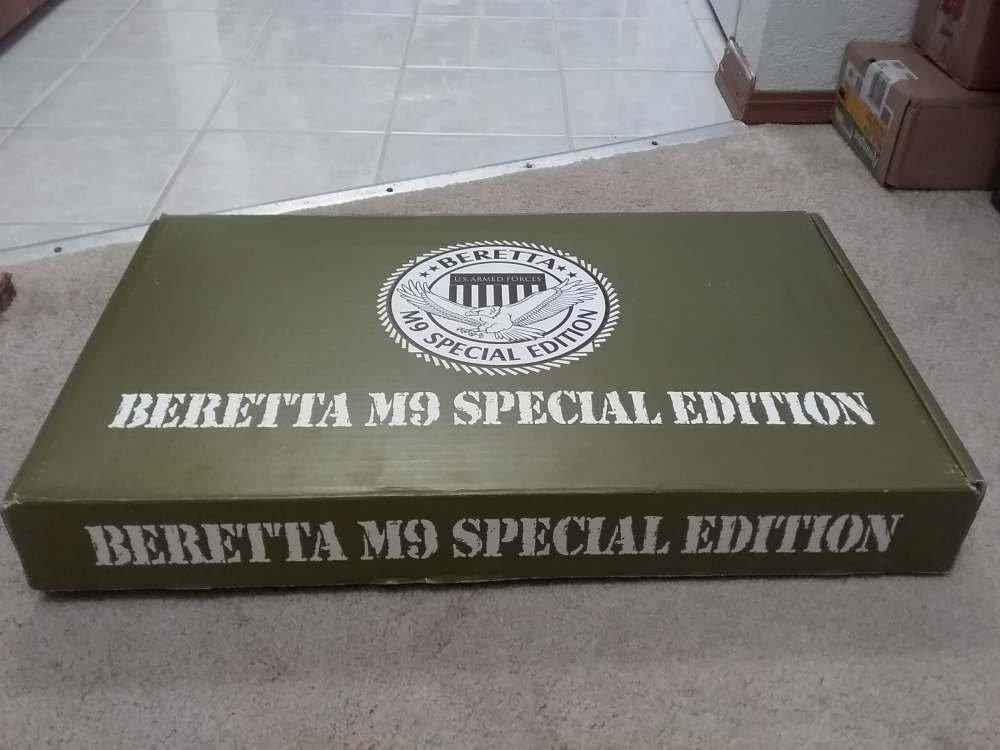 Beretta special edition model 92 collectable set-img-0