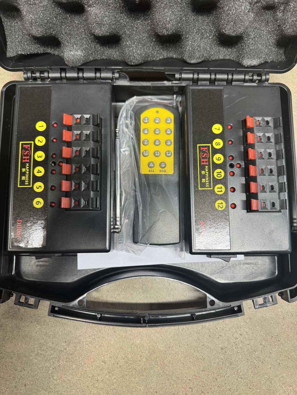 *HOLIDAY SALE * FIRING SYSTEM blasting LONG RANGE fireworks-img-0