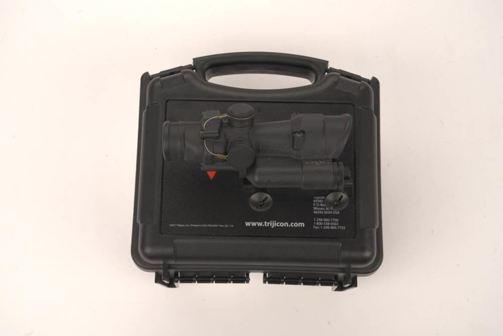 Trijicon Acog 4x32 w/TA51 Mount-img-6