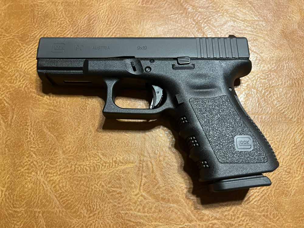 Glock 19C Gen 3 TALO 10rd Magazines Factory New -img-2