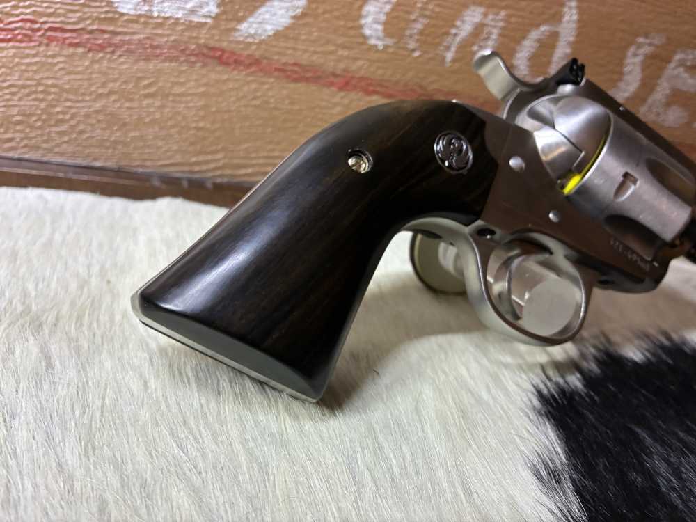 Ruger Bisley flat top stainless 41 mag - Lipsey's exclusive model 05264-img-4