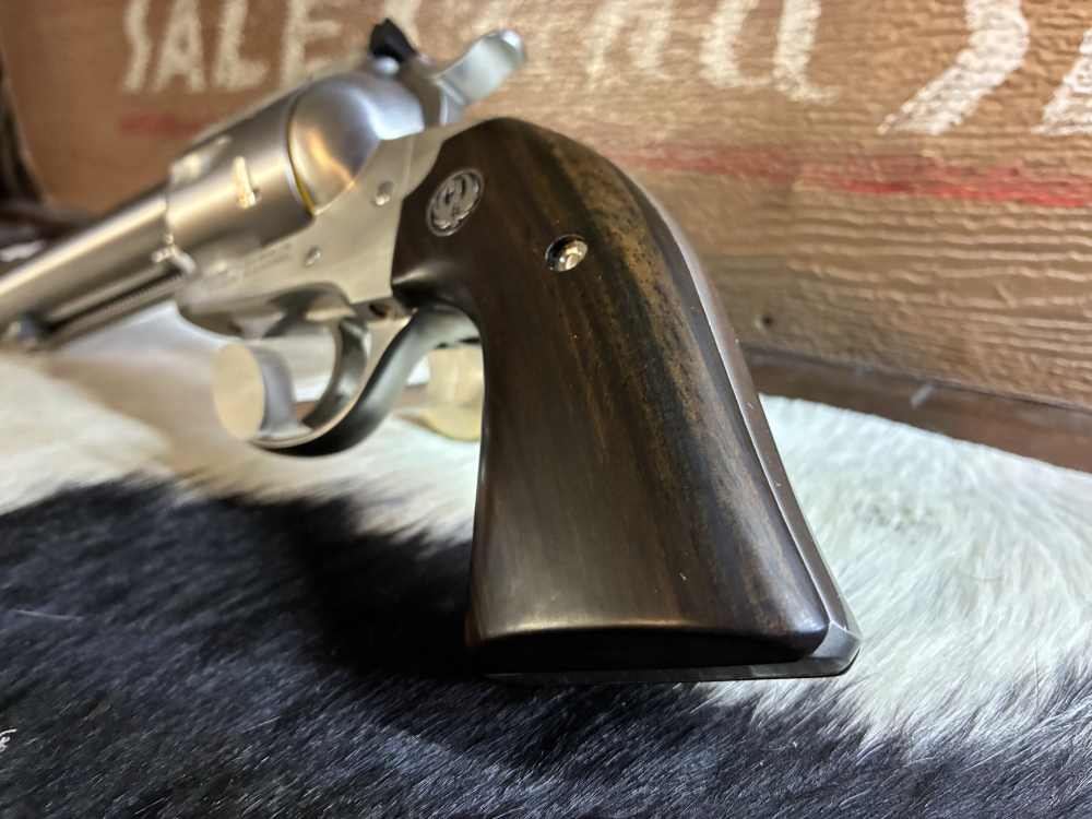 Ruger Bisley flat top stainless 41 mag - Lipsey's exclusive model 05264-img-3