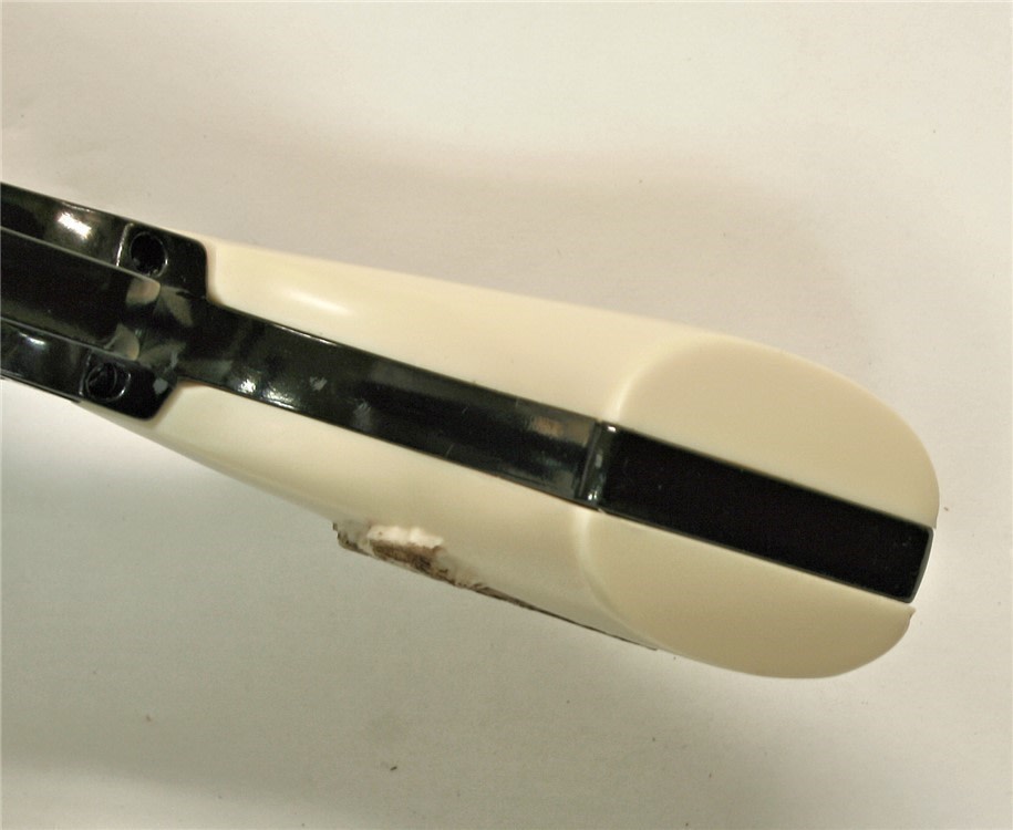 Heritage Rough Rider .22 Ivory-Like Grips, Antiqued Cowboy on Wild Horse-img-4