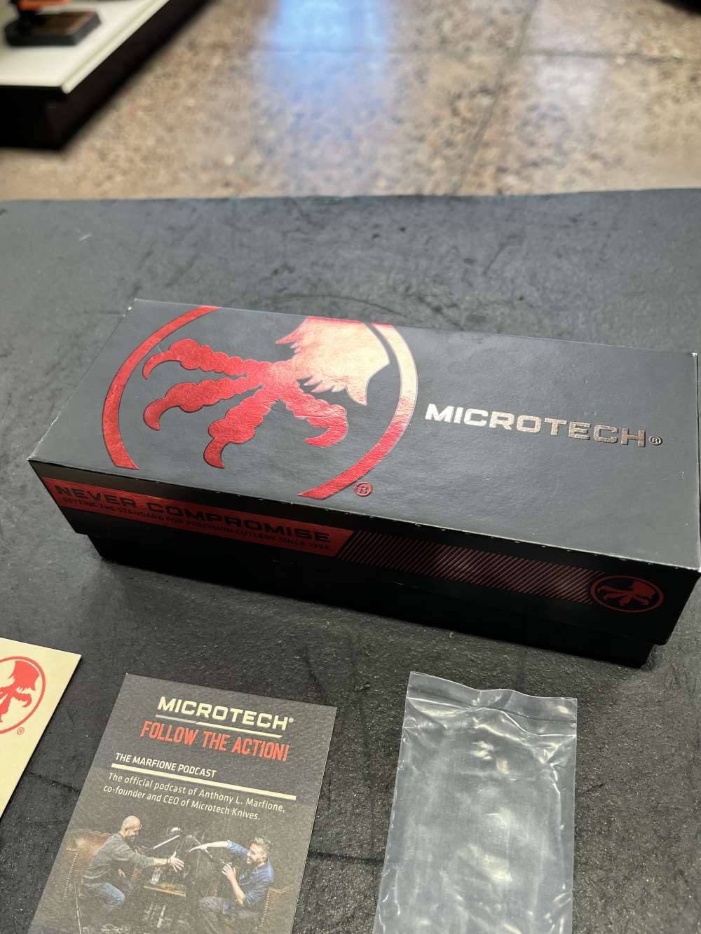 Microtech Scarab II S/E Gen III OTF w/ Box, Papers, Etc -img-3