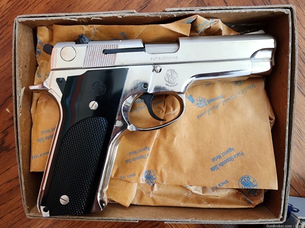 Smith & Wesson Model 59 Consecutive Pair LNIB-img-6